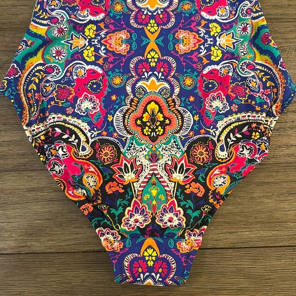 NWT [Johnny Was] Hannah Ruched One-Piece Printed Swimsuit Women’s Size XS - Picture 8 of 16